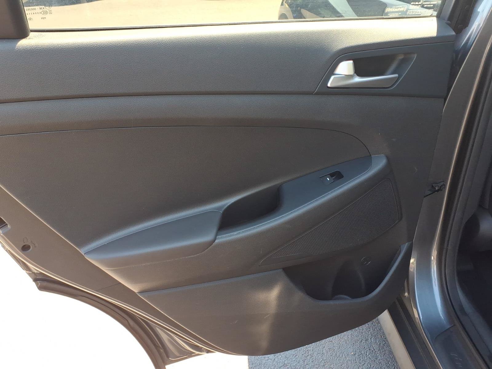 Used 2019 Hyundai Tucson Value AWD/4WD image 16