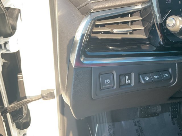 Used 2022 Cadillac XT6 Premium Luxury w/ Technology Package FWD image 22