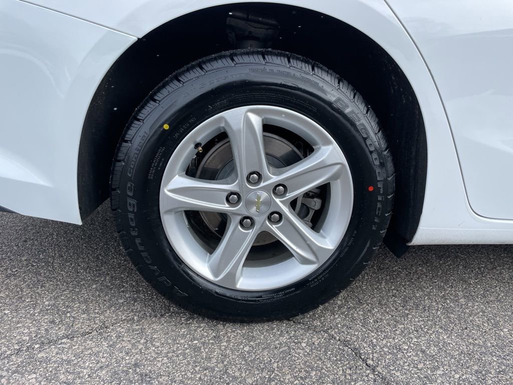 Used 2020 Chevrolet Malibu LS image 50