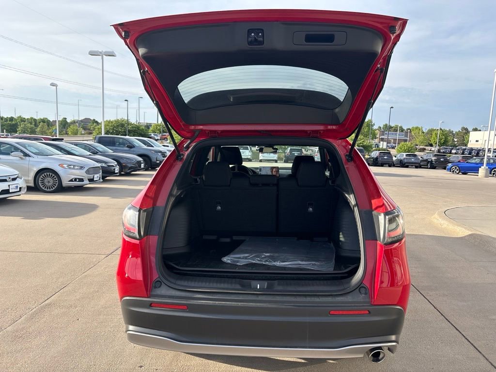 Certified 2026 Honda HR-V Sport image 32
