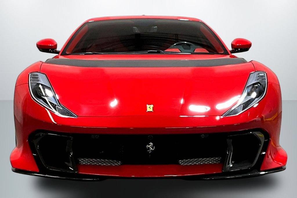 Used 2022 Ferrari 812 Competizione RWD image 2