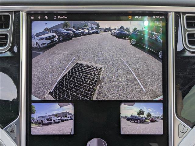 Used 2018 Tesla Model X 75D image 13