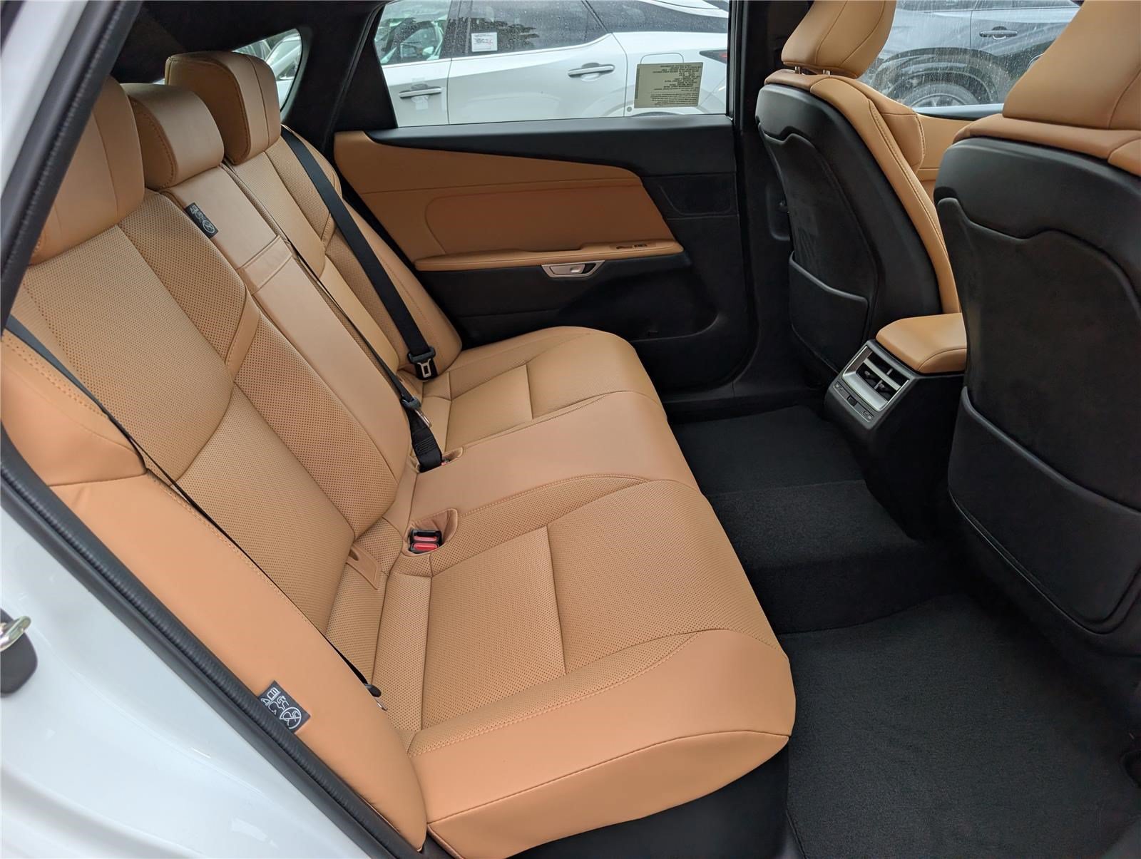 New 2026 Lexus ES 500e AWD/4WD image 8