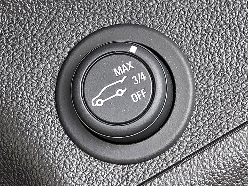 Used 2020 Buick Envision Essence image 32