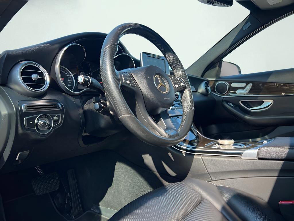 Used 2018 Mercedes-Benz C 300 Sedan image 2
