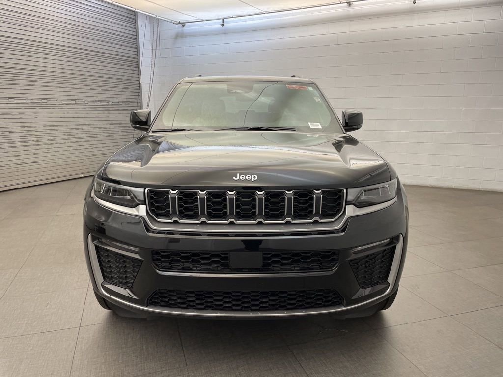 New 2026 Jeep Grand Cherokee Limited RWD image 6