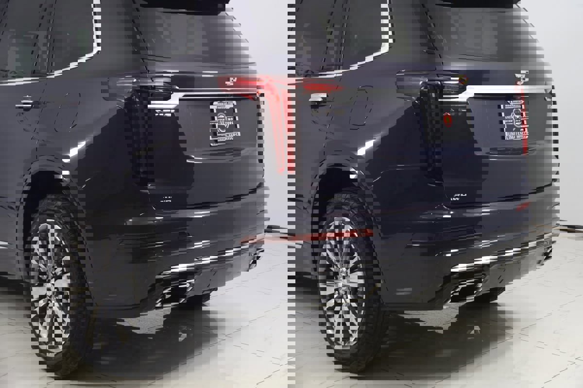 Used 2024 Cadillac XT6 Premium Luxury w/ Technology Package image 35