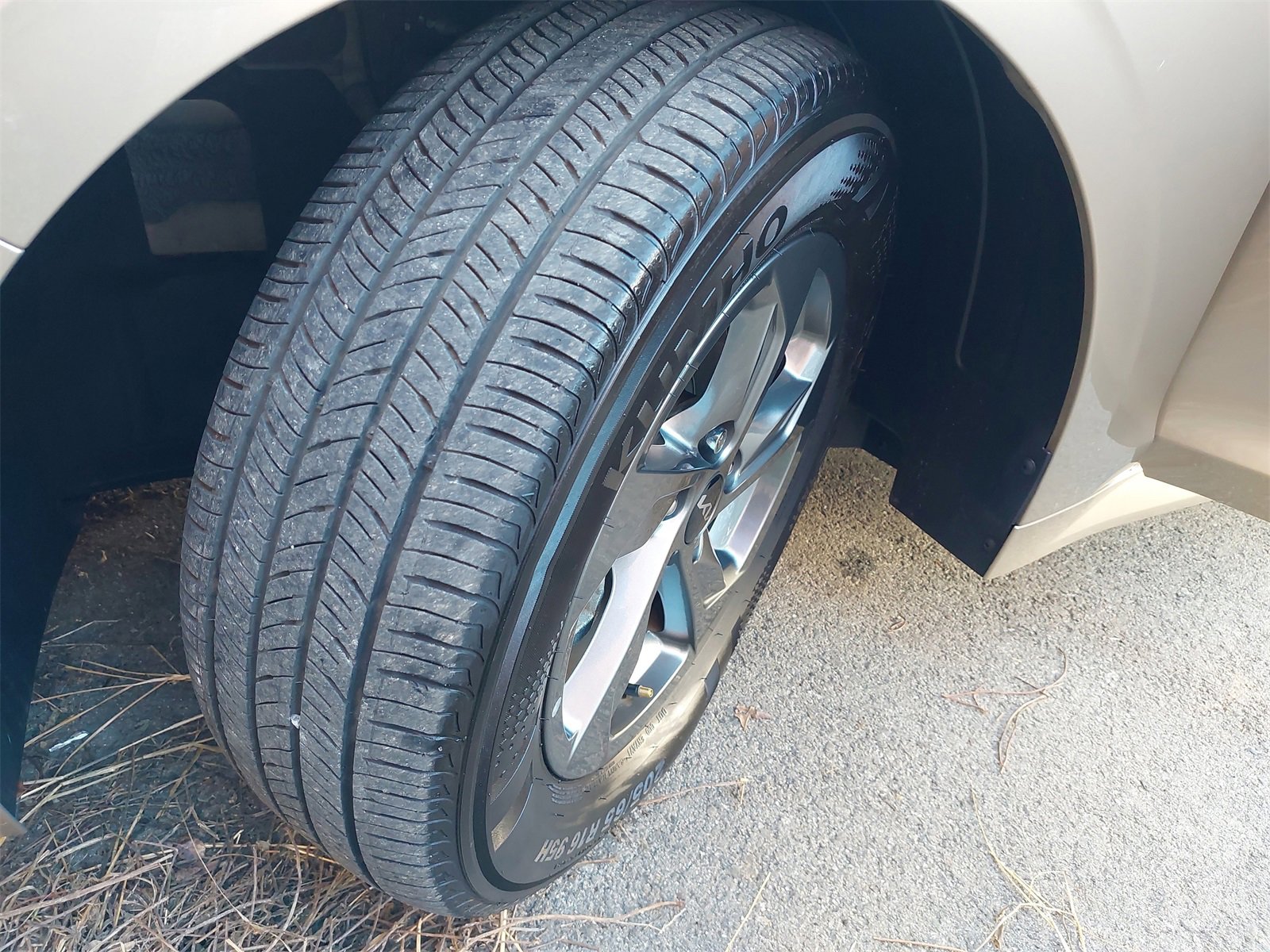 Used 2022 Kia K5 LXS image 36