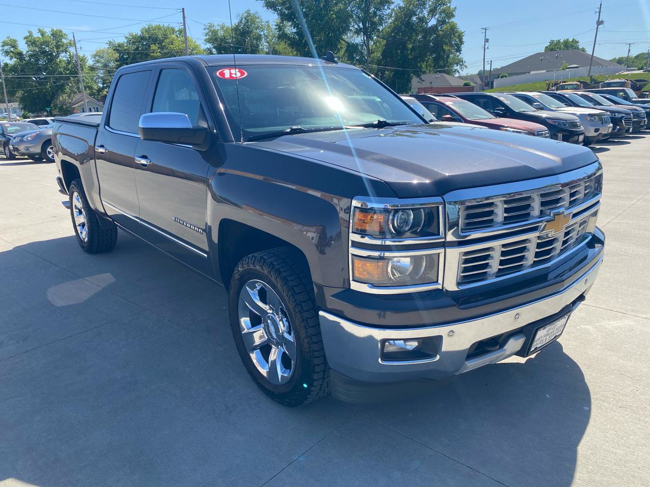 Used 2015 Chevrolet Silverado 1500 LTZ Z71 w/ LTZ Plus Package AWD/4WD image 4