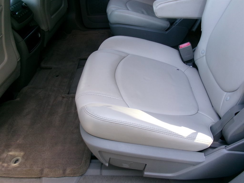 Used 2009 Chevrolet Traverse LT image 31