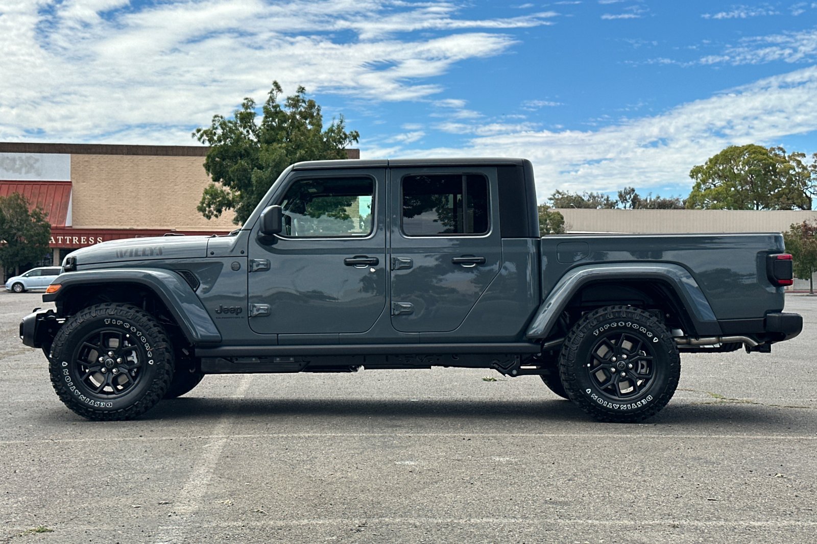 New 2026 Jeep Gladiator Sport AWD/4WD image 6