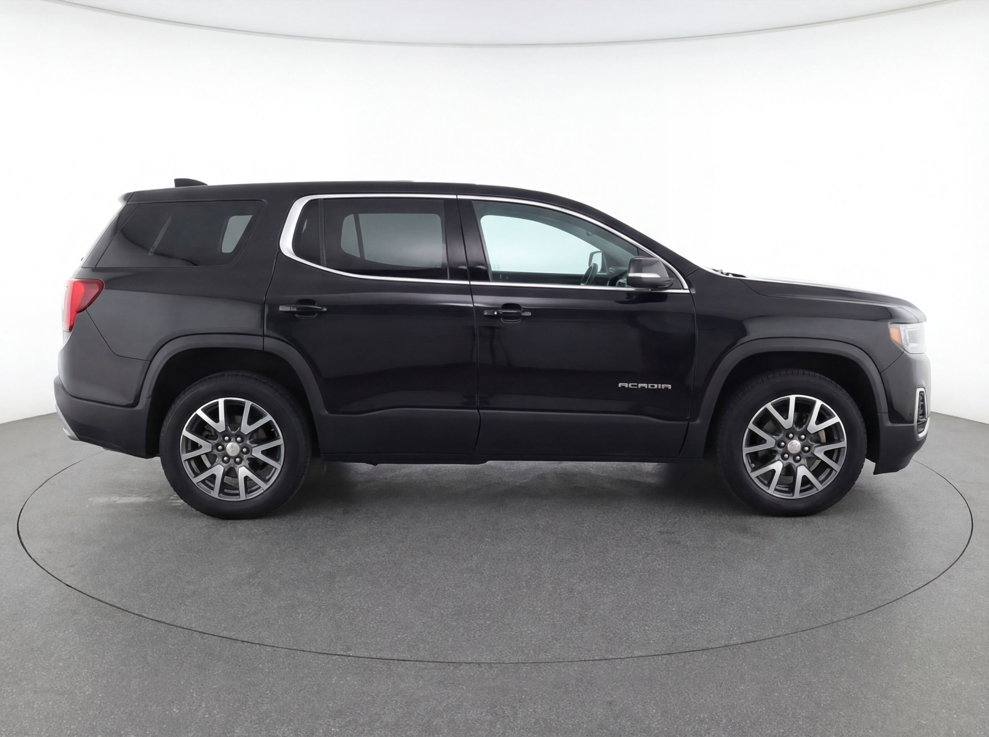 Used 2023 GMC Acadia SLT FWD image 11
