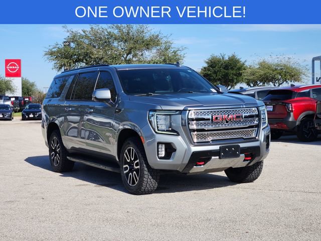 Used 2023 GMC Yukon XL AT4 image 2