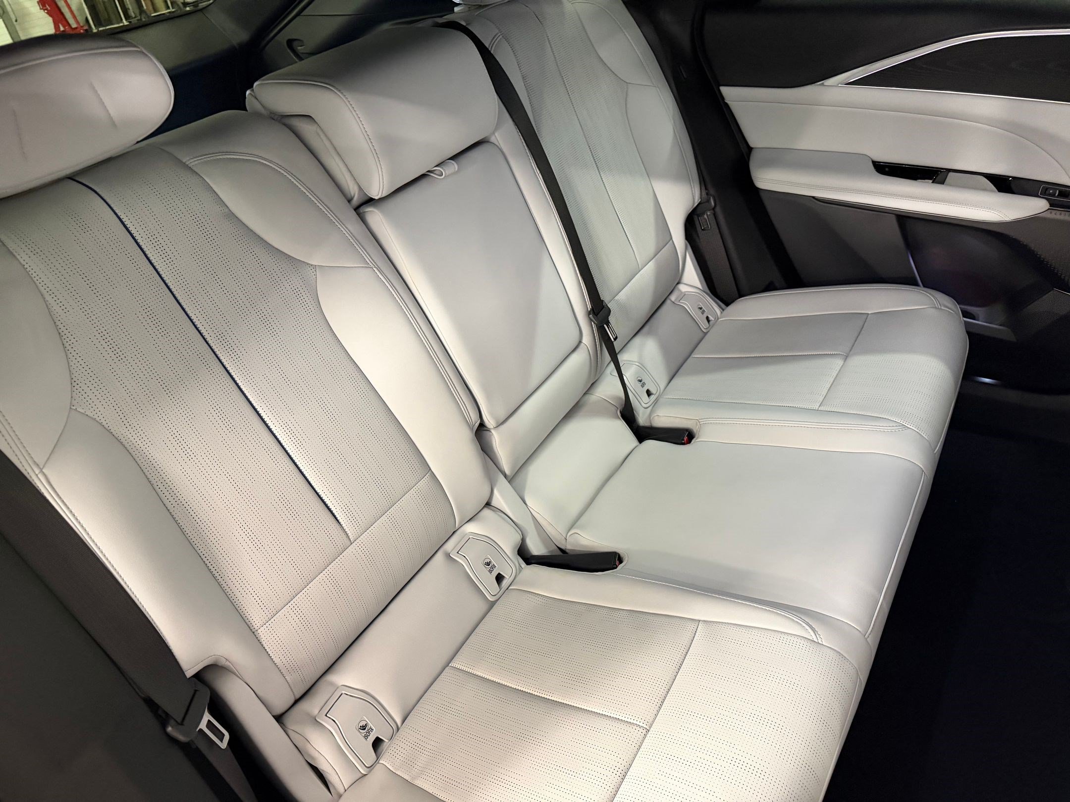 Certified 2024 Cadillac Lyriq Luxury RWD image 46
