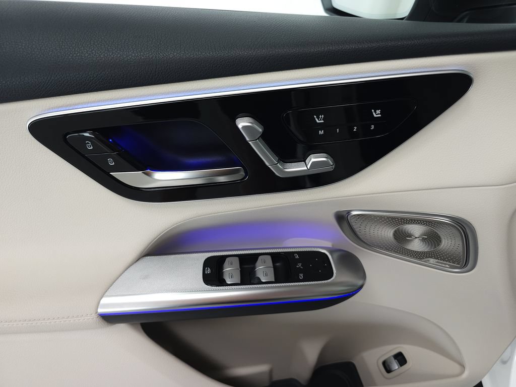 Certified 2026 Mercedes-Benz GLC 300 4MATIC image 6