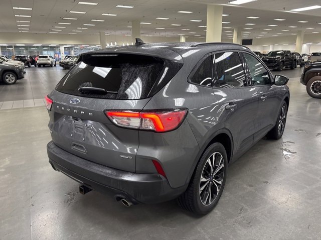 Used 2021 Ford Escape SE w/ SE Sport Appearance Package image 7