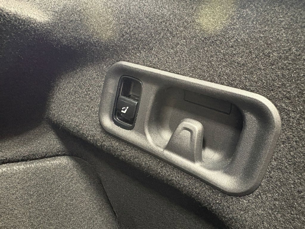 Used 2024 Mercedes-Benz E 350 E 350 image 34