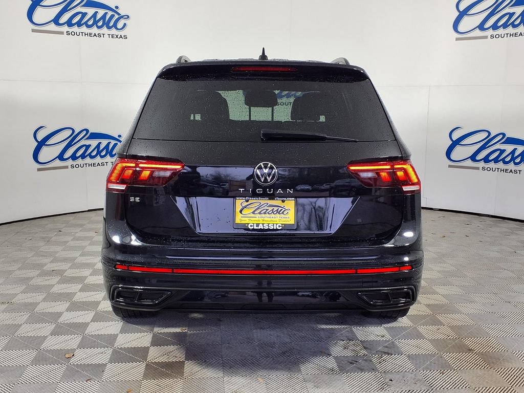 Used 2024 Volkswagen Tiguan SE R-Line FWD image 6