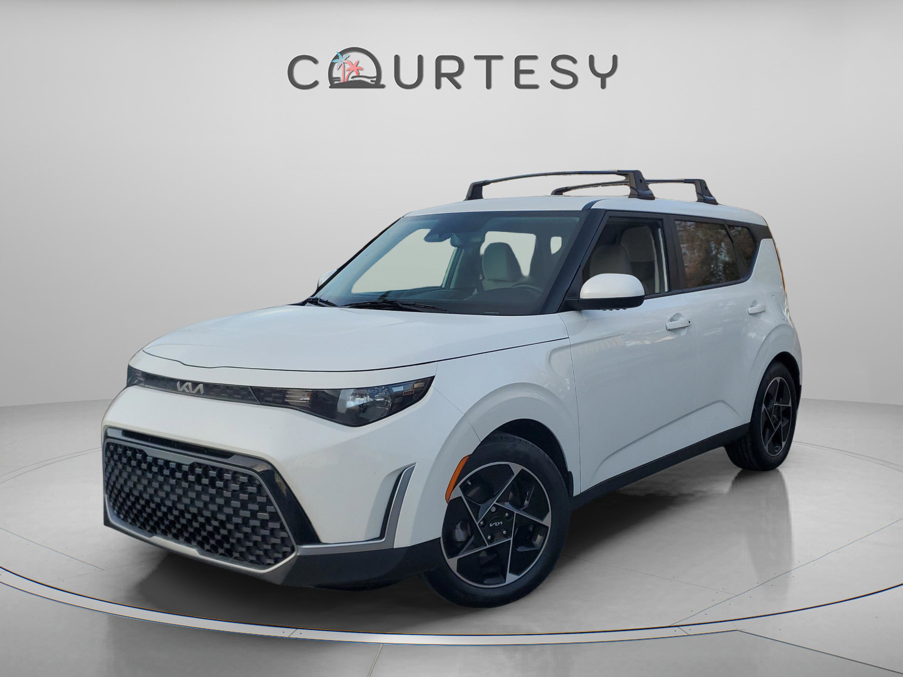 Certified 2023 Kia Soul EX image 1