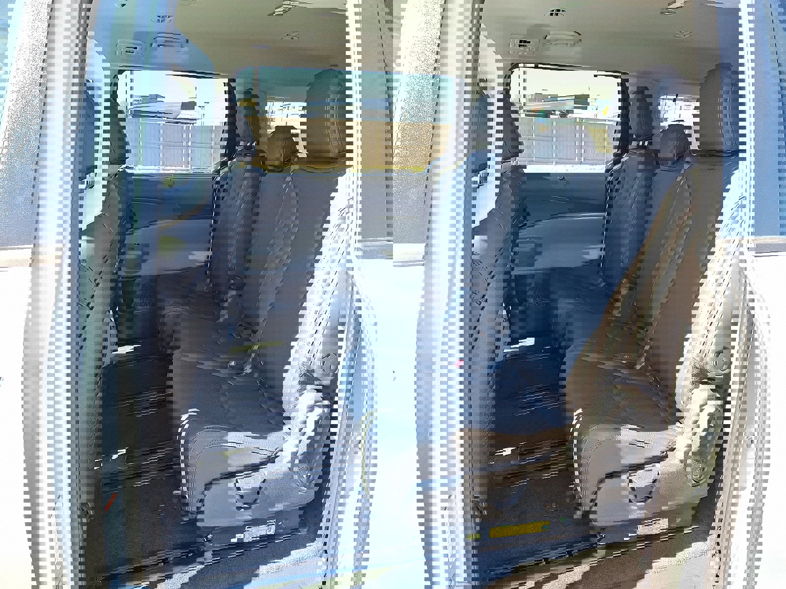 New 2026 Kia Carnival EX image 7