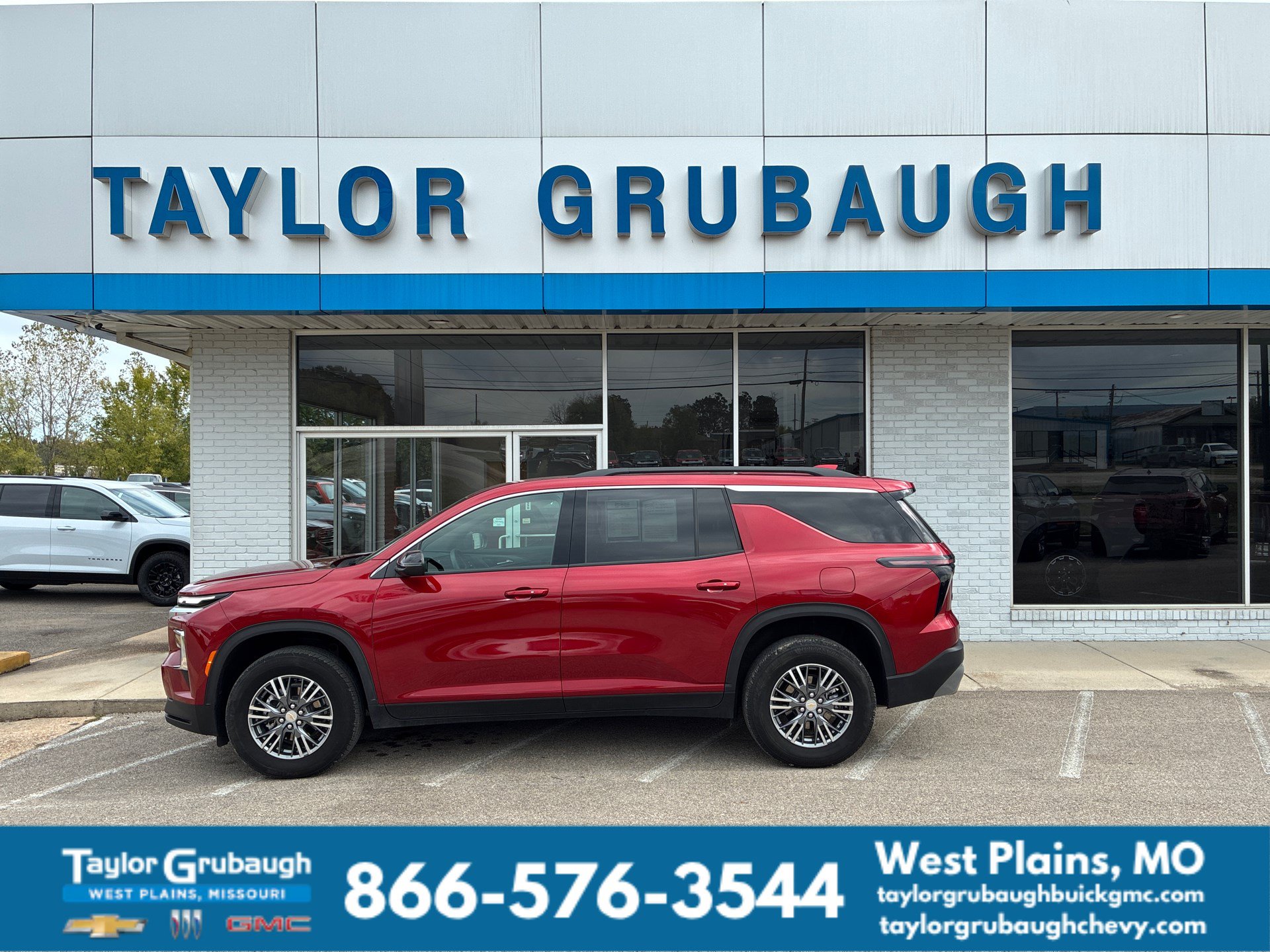 Used 2026 Chevrolet Traverse LT
