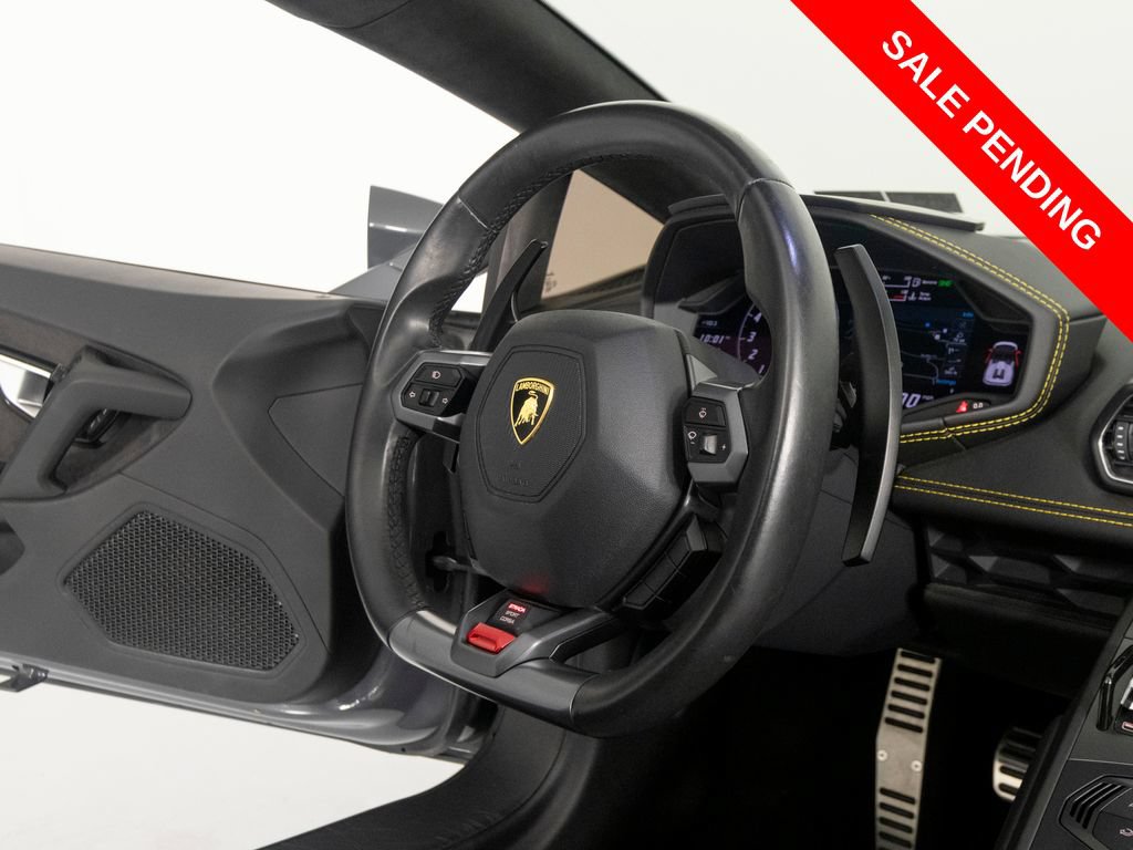 Used 2016 Lamborghini Huracan LP 610-4 AWD/4WD image 36