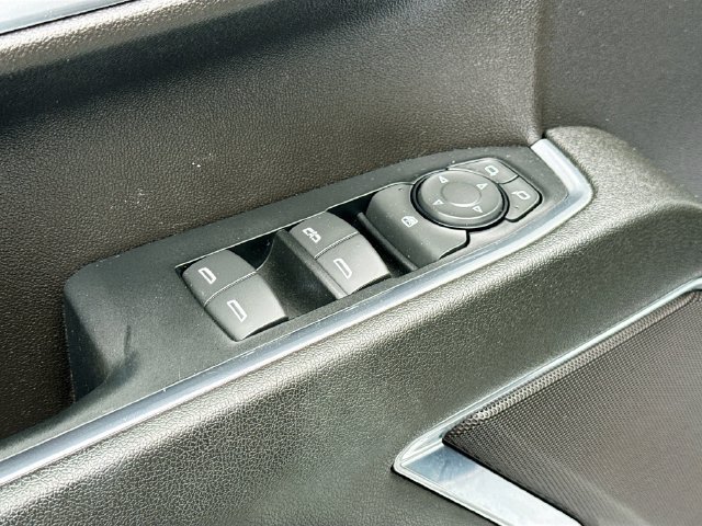 Used 2023 Chevrolet Silverado 1500 LT AWD/4WD image 25