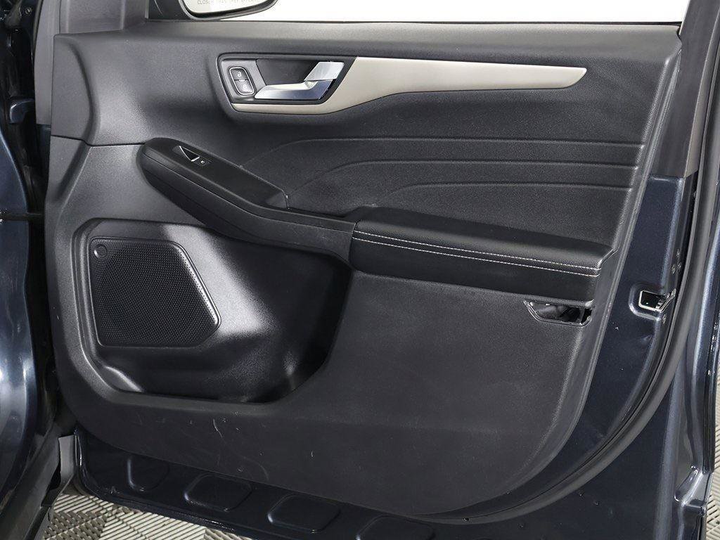 Used 2022 Ford Escape SEL w/ Technology Package image 22