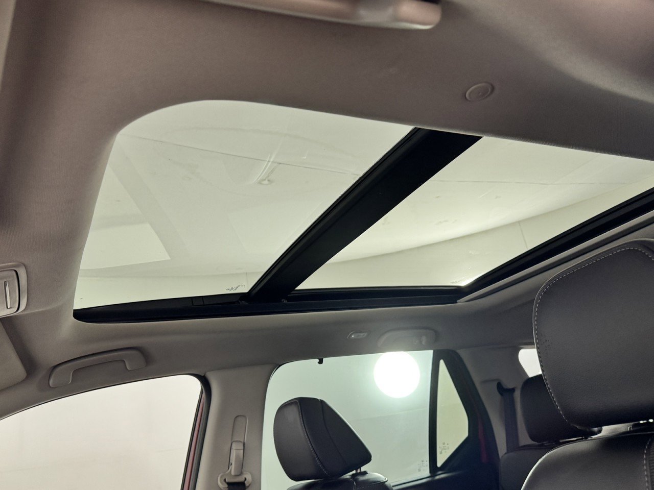 Used 2023 Honda Pilot Touring image 17