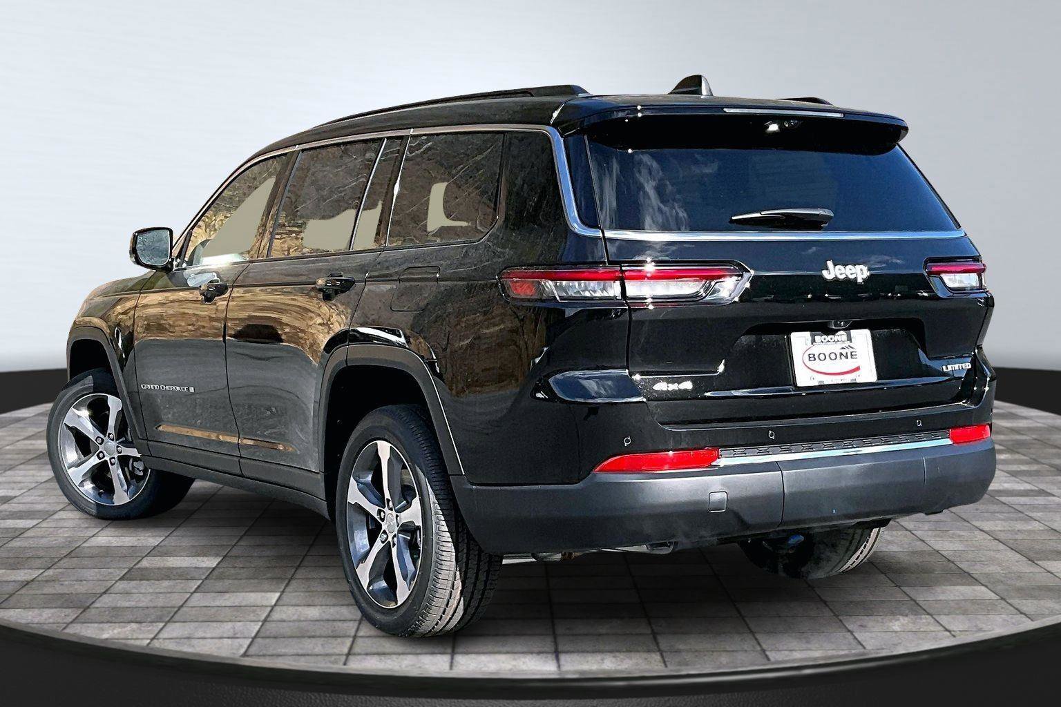 New 2025 Jeep Grand Cherokee L Limited w/ Luxury Tech Group II AWD/4WD image 4