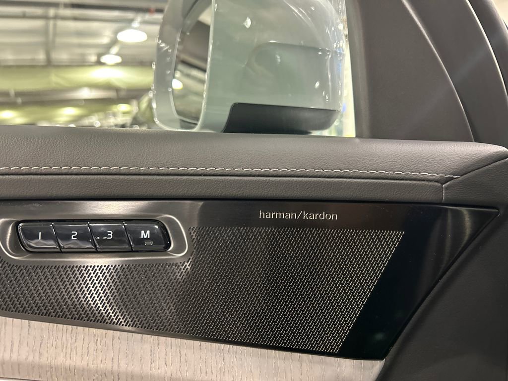 Used 2026 Volvo XC90 B6 Ultra w/ Protection Package image 21