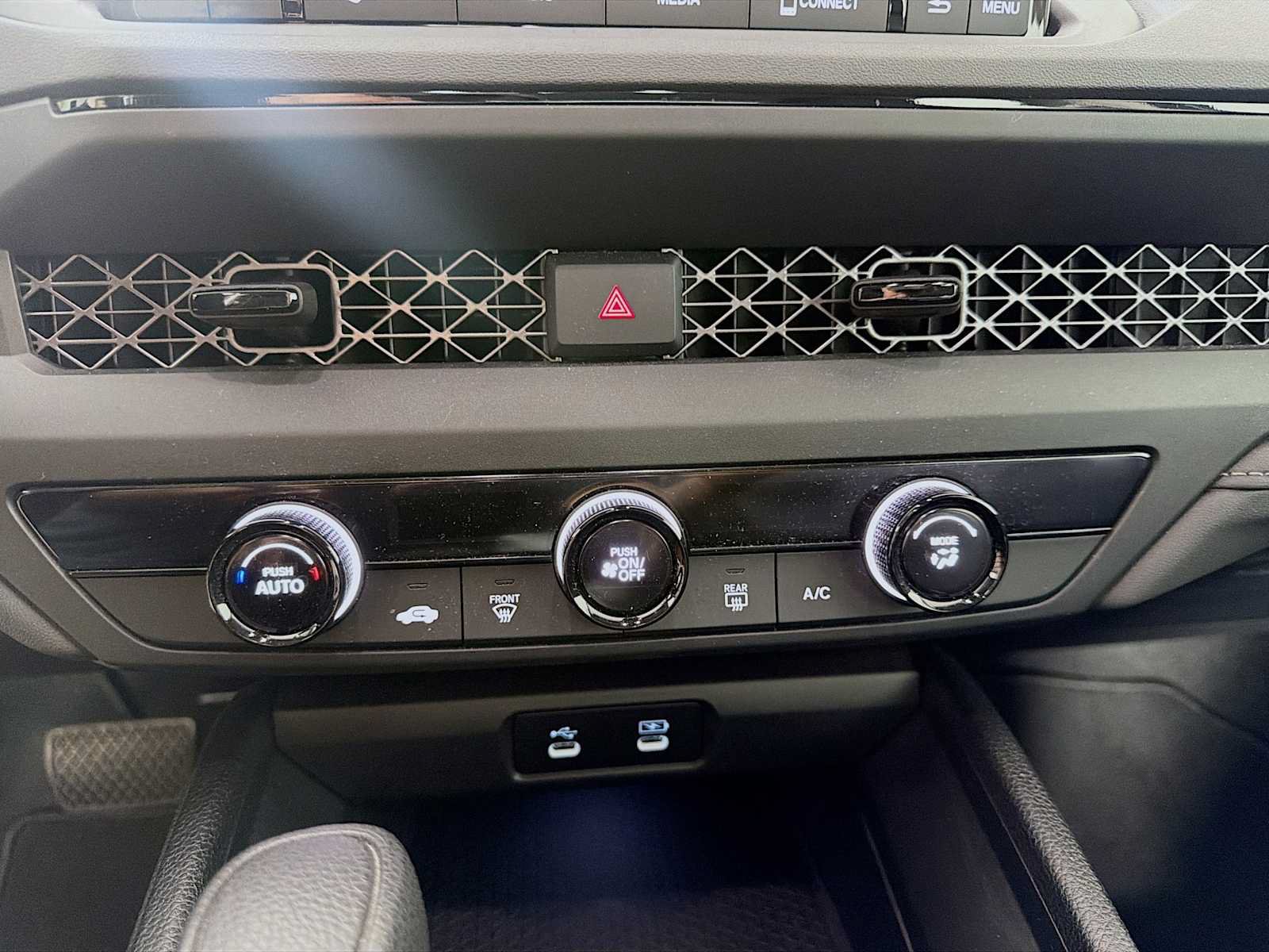 Used 2023 Honda Accord LX image 13