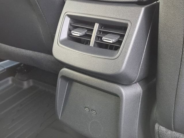 New 2026 Chevrolet Equinox EV LT image 7