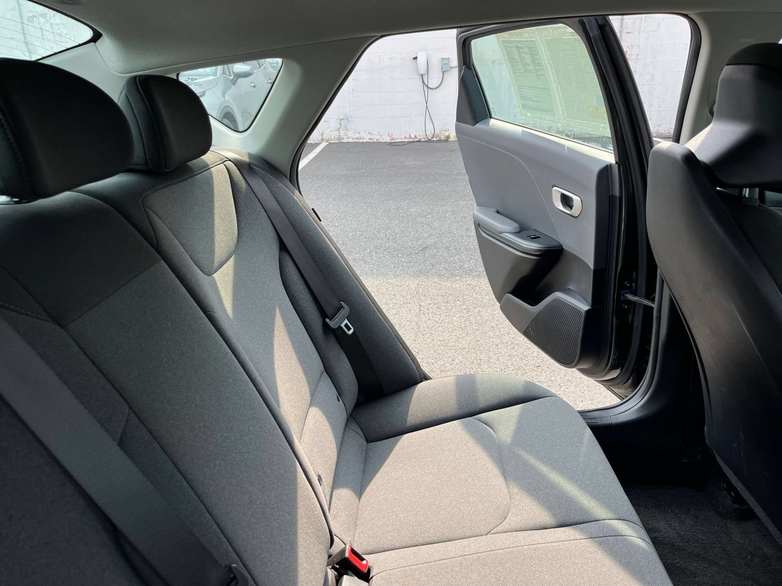 Used 2025 Kia K4 FWD image 36