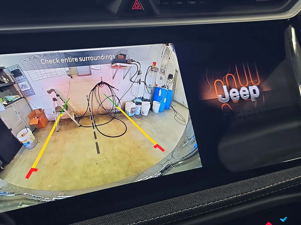 New 2026 Jeep Cherokee Laredo image 23