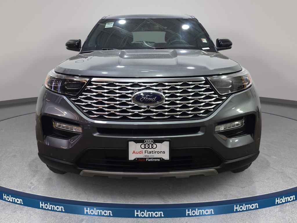 Used 2024 Ford Explorer Platinum w/ Technology Package AWD/4WD image 3
