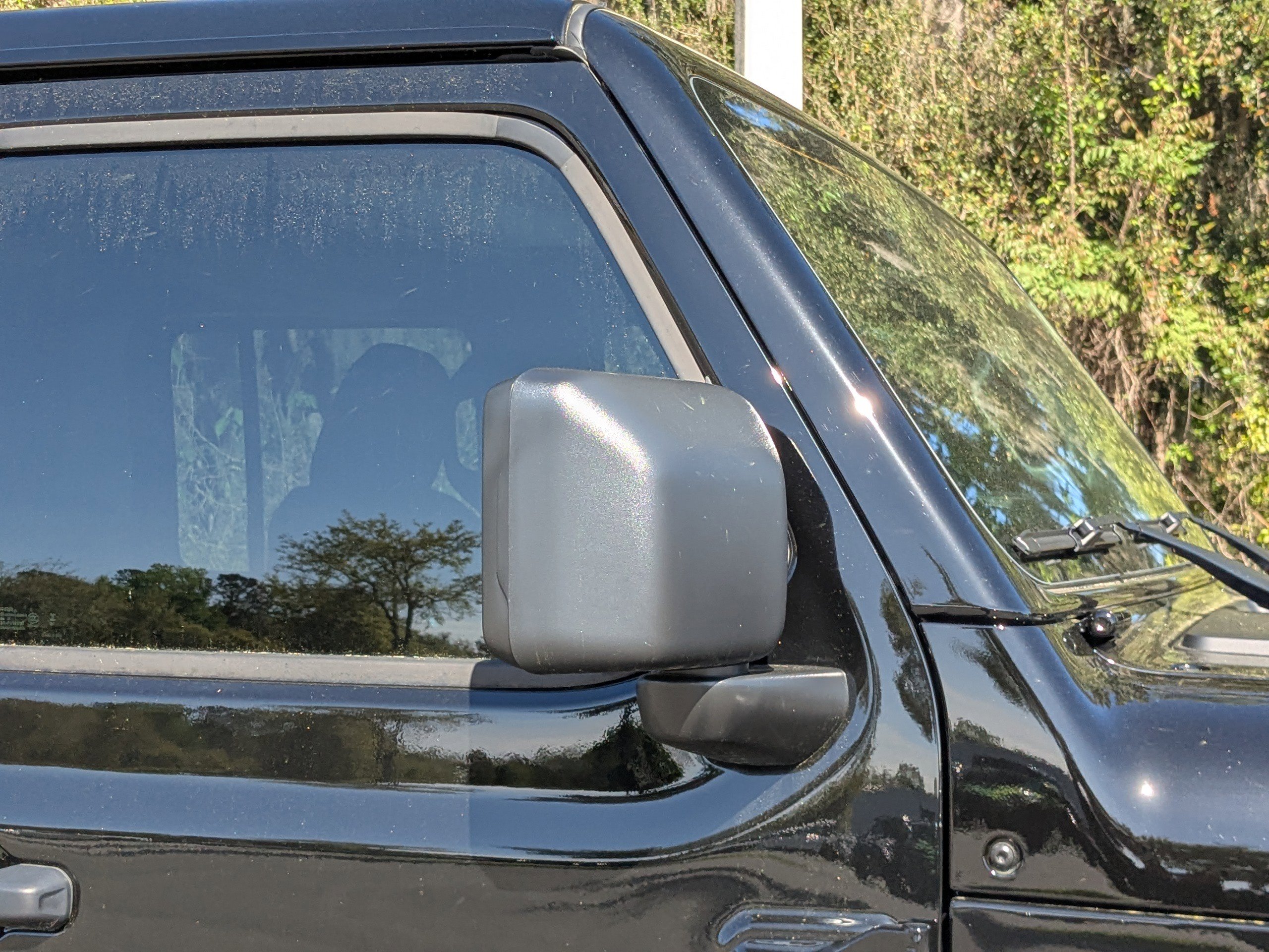 New 2025 Jeep Gladiator High Tide image 11