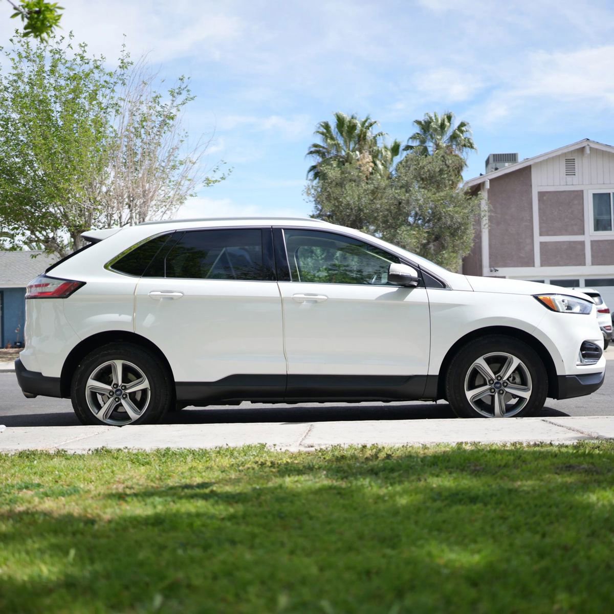 Used 2019 Ford Edge SEL w/ Equipment Group 201A FWD image 14