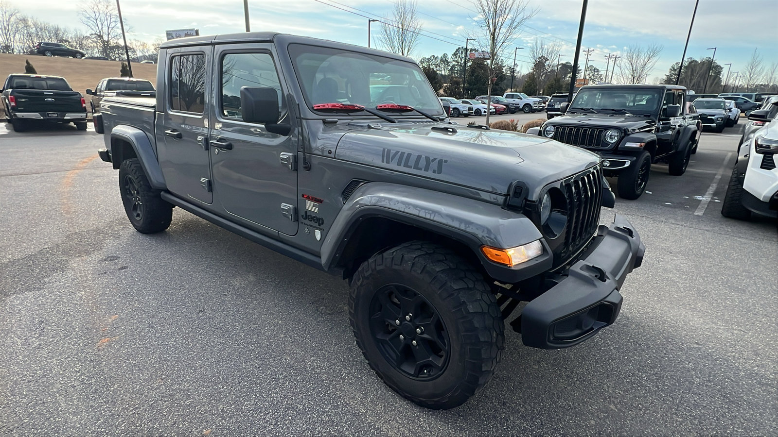 Used 2023 Jeep Gladiator Willys image 5