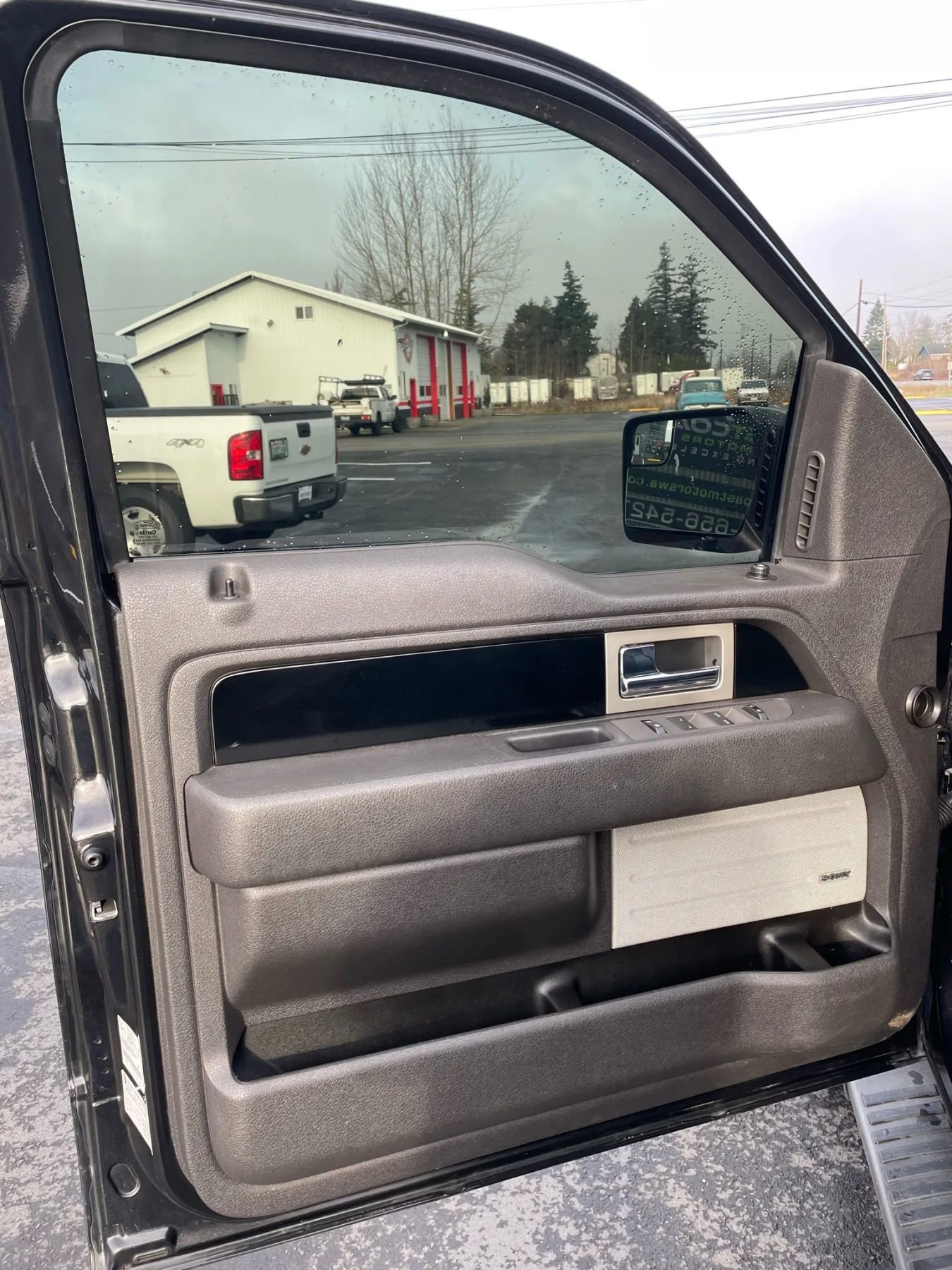 Used 2012 Ford F150 FX4 w/ FX Luxury Pkg image 10