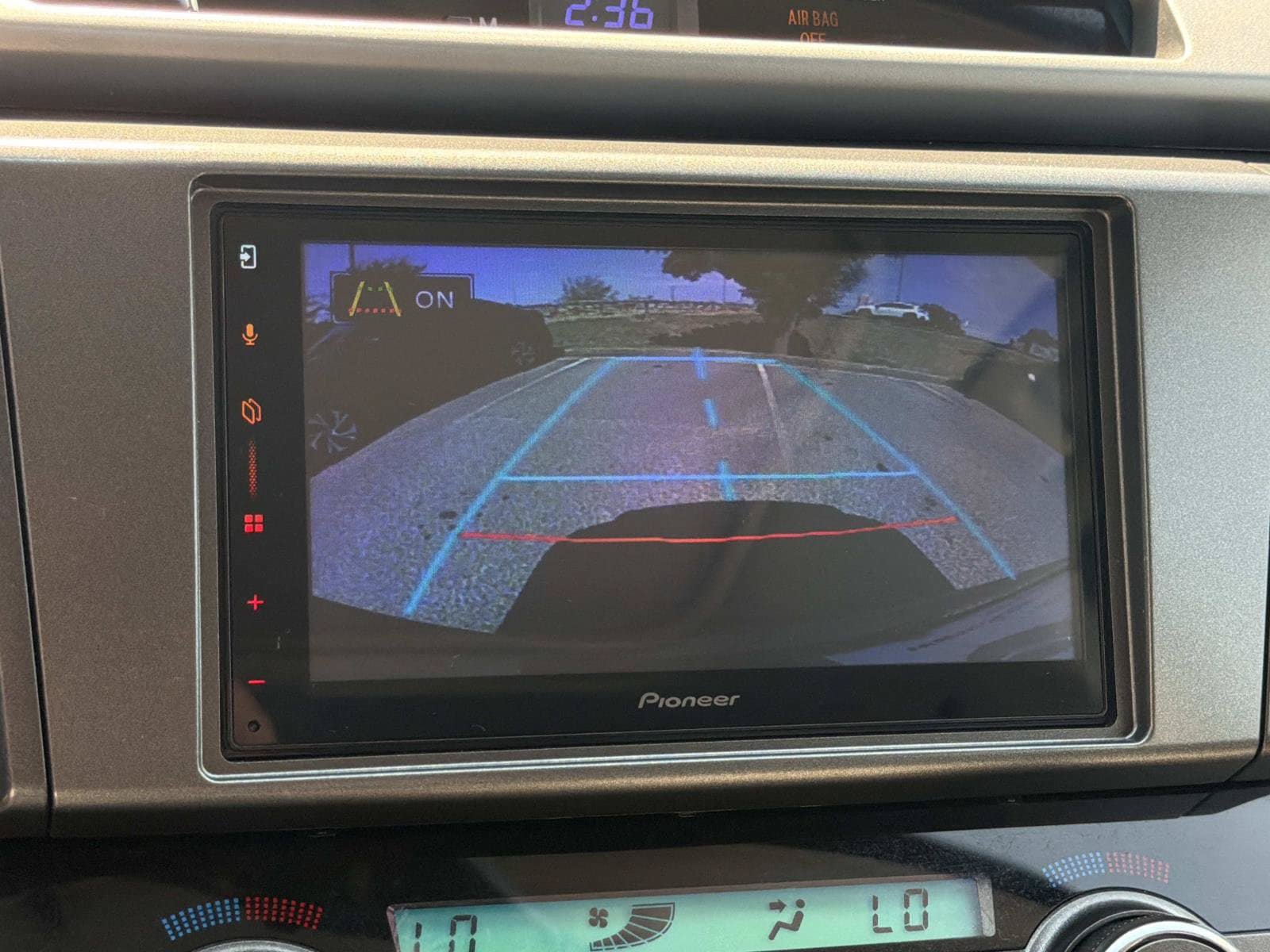 Used 2013 Toyota RAV4 Limited AWD/4WD image 33