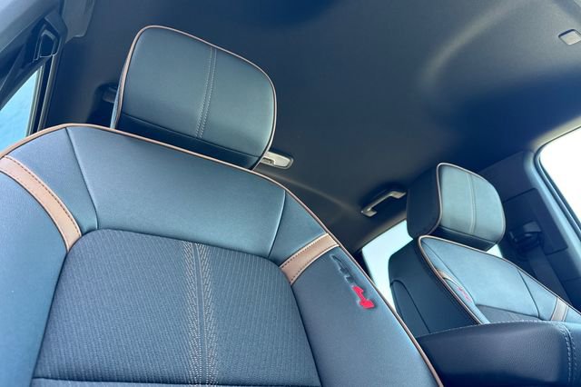 New 2026 GMC Canyon AT4 image 18