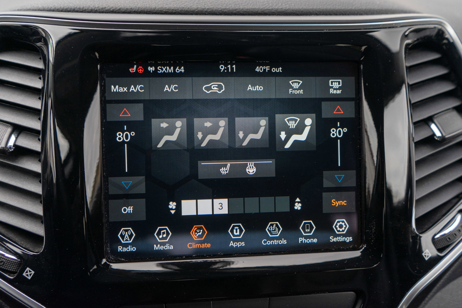 Used 2020 Jeep Cherokee Limited AWD/4WD image 18