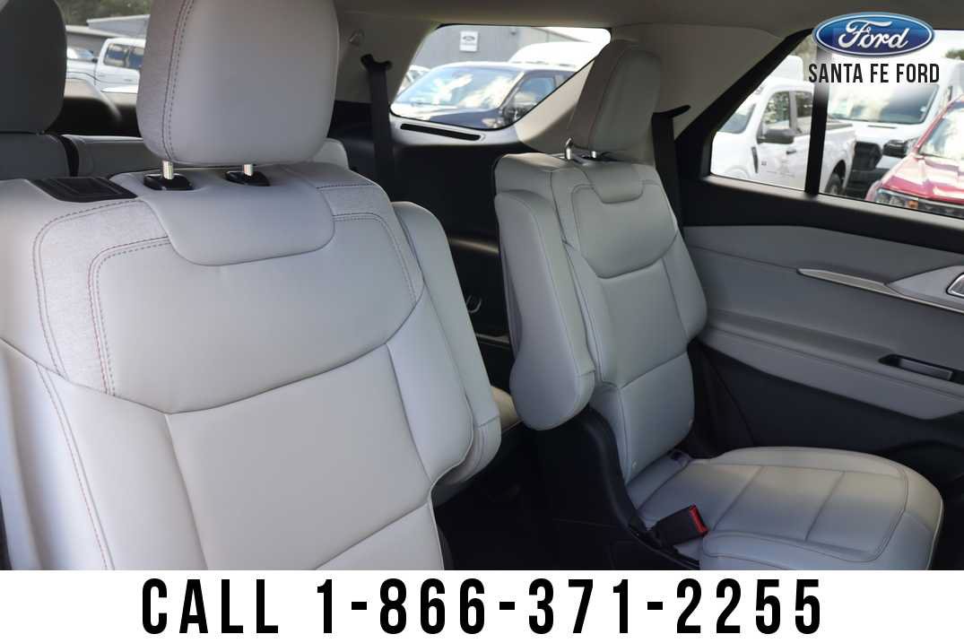 New 2026 Ford Explorer Active w/ Active Comfort Package RWD image 27