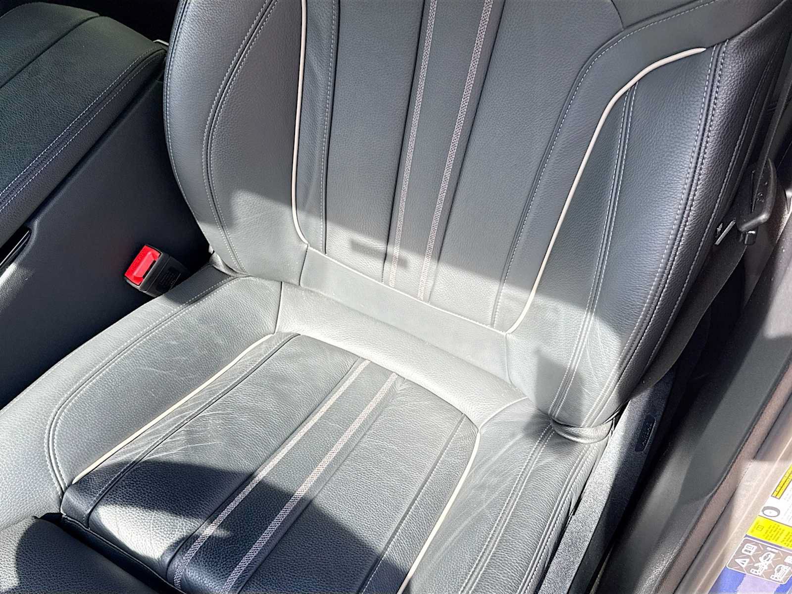 Used 2023 BMW M550i xDrive w/ Executive Package AWD/4WD image 19