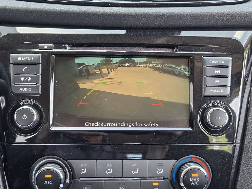 Used 2022 Nissan Rogue Sport S FWD image 12