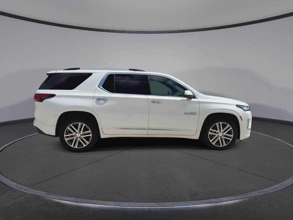 Used 2023 Chevrolet Traverse High Country FWD image 9