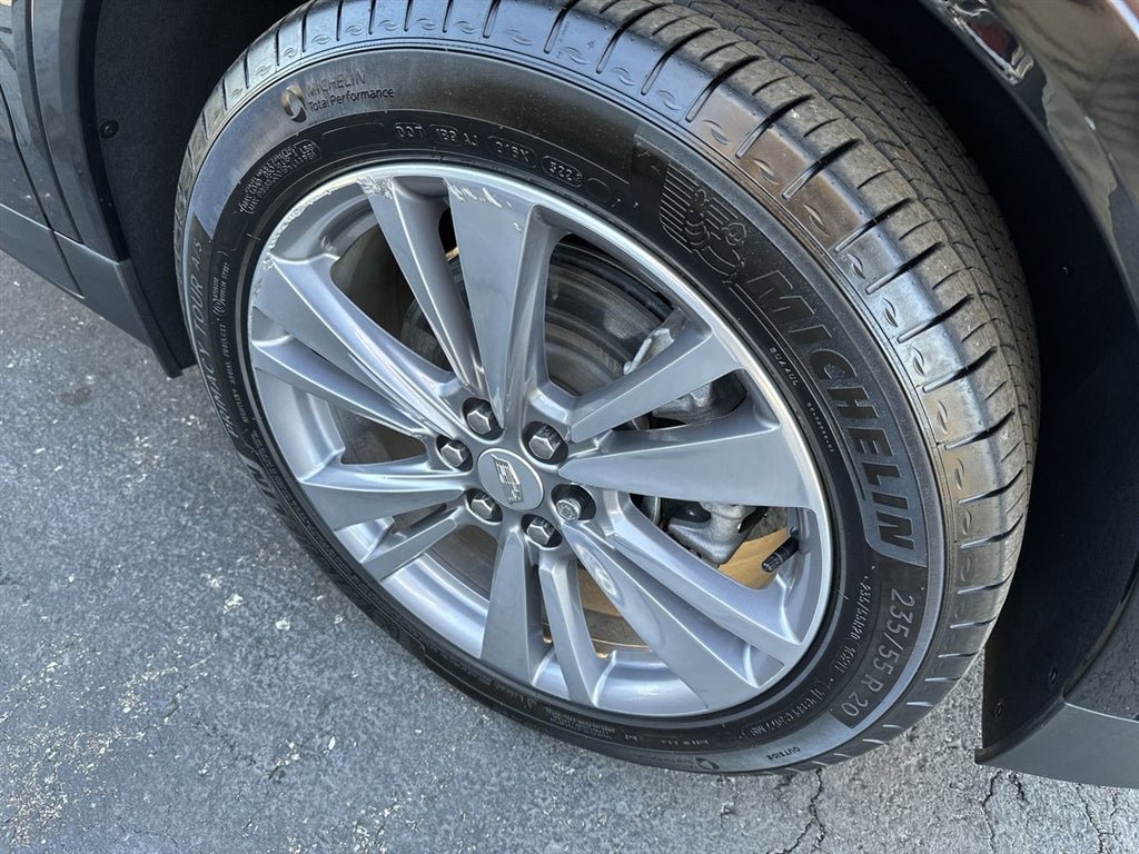 Certified 2025 Cadillac XT5 Premium Luxury w/ Technology Package AWD/4WD image 10