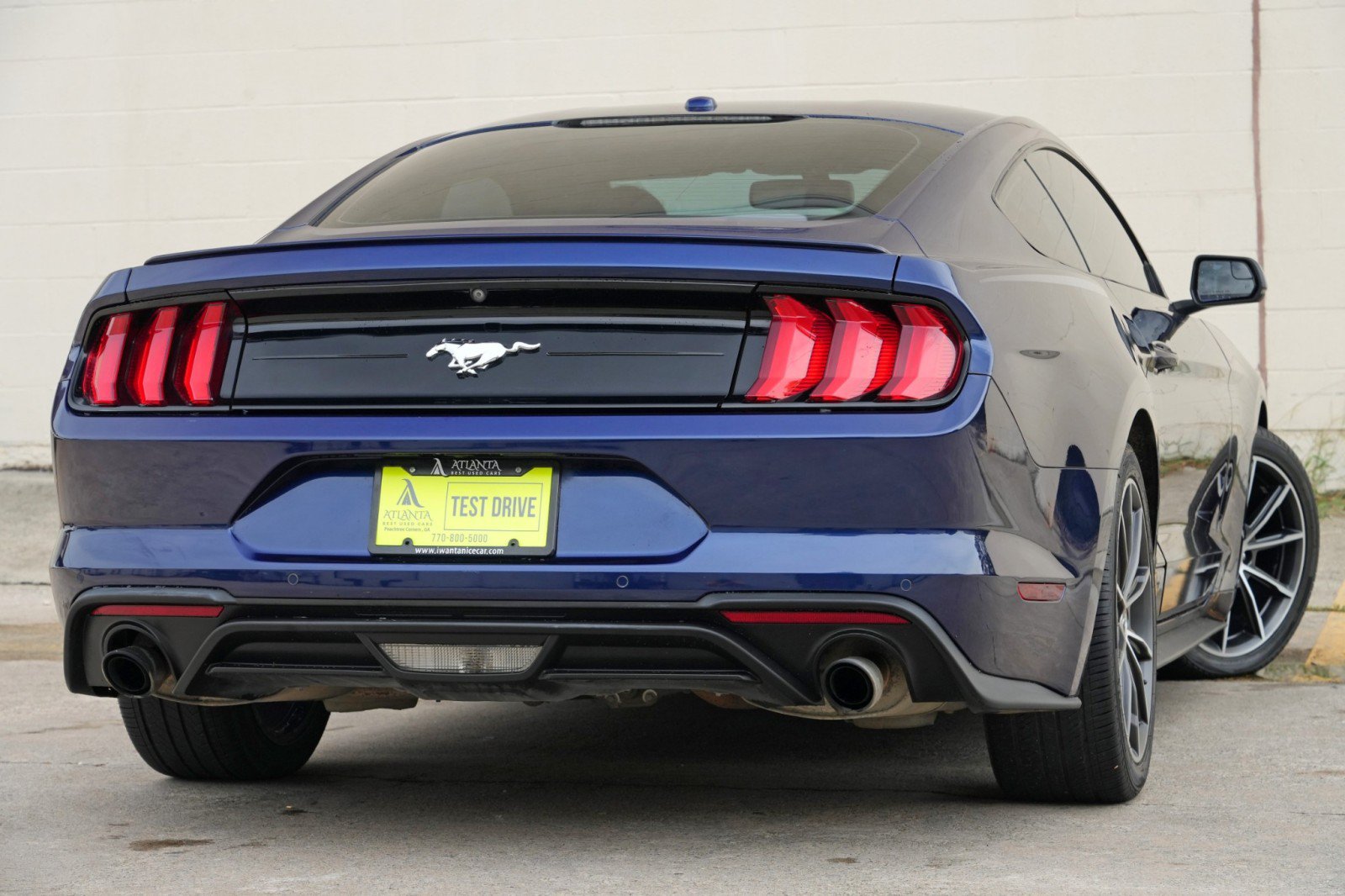 Used 2018 Ford Mustang Premium w/ Equipment Group 201A RWD image 4