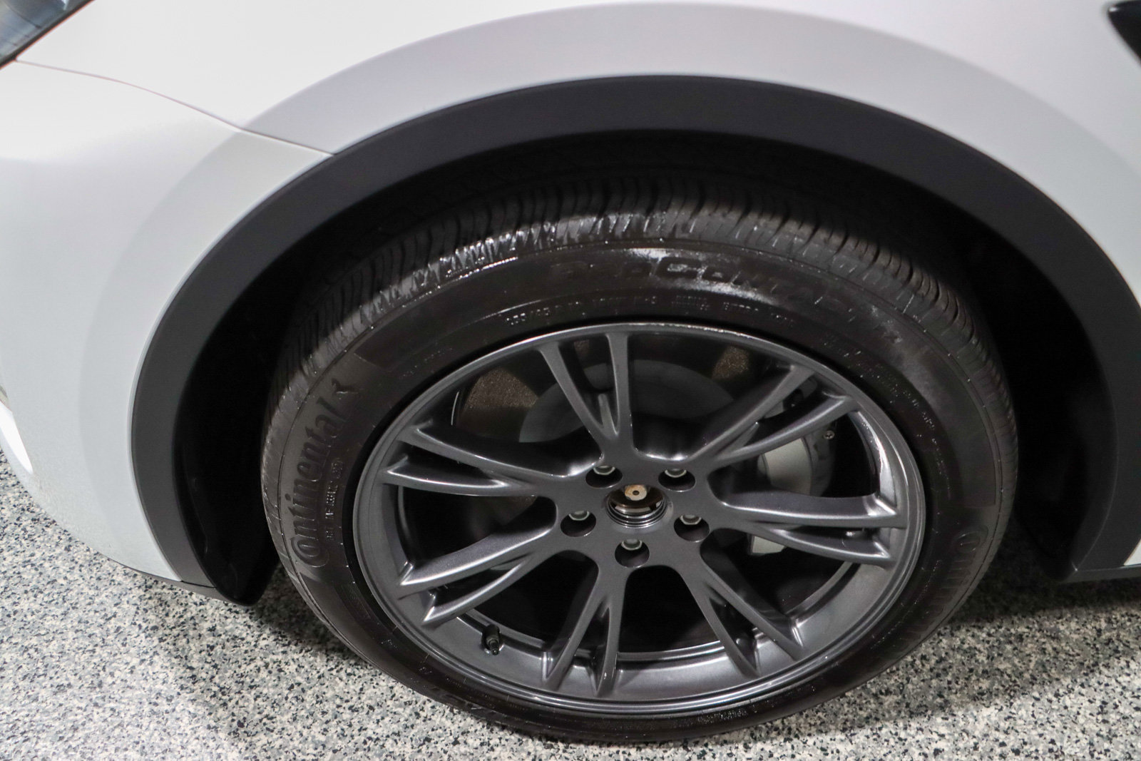 Used 2025 Tesla Model Y Long Range AWD/4WD image 11